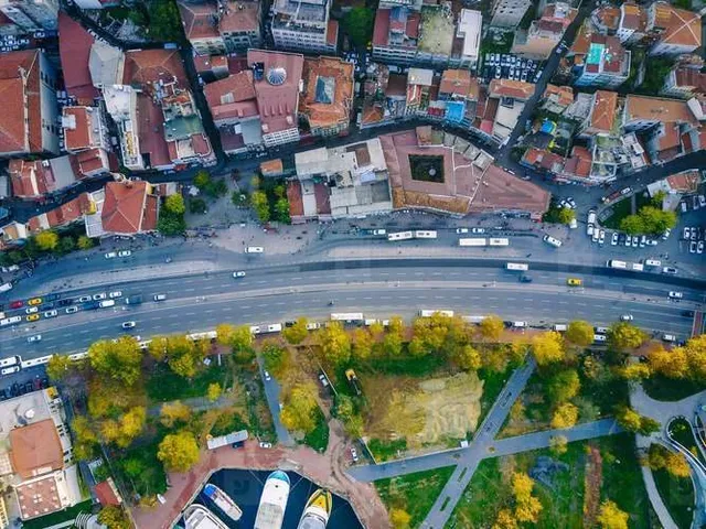 What Is a Vehicle Tracking System?